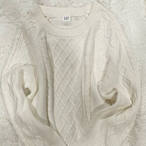 GAP Women’s White Cable Knit Sweater